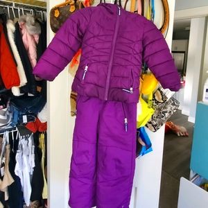 Girls size 4/5 snowsuite